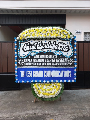 Papan Bunga Duka di Tapa